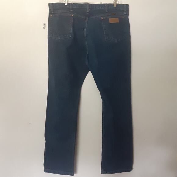 Wrangler Jeans Men's SZ. 42 X 32 Western Cowboy Denim 100% Cotton 13MWZPW - Picture 4 of 8